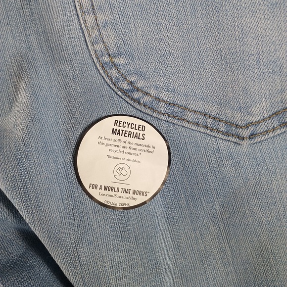 Lee Plus Midrise Relaxed Fit Straight Leg Jean Womens 24W Petite Light Wash Mom - Picture 9 of 15